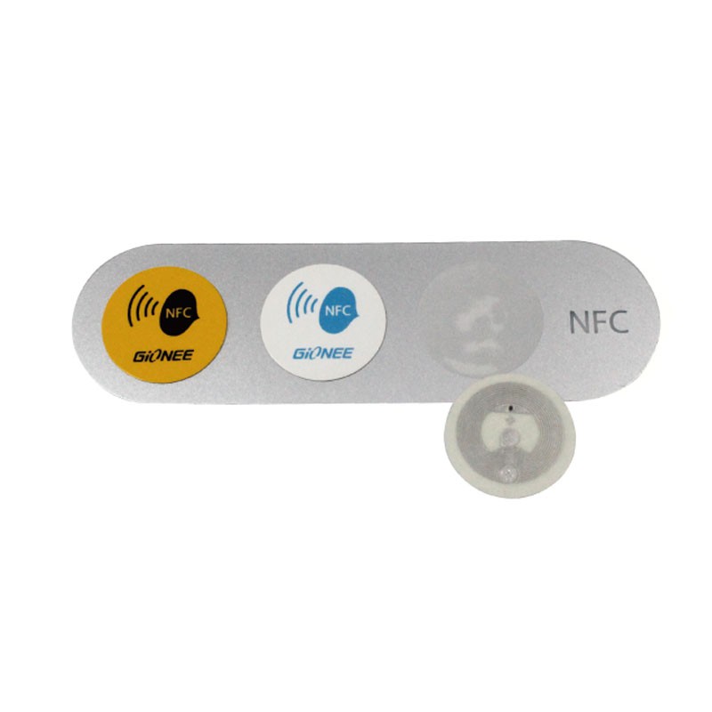 Tikketta NFC intelliġenti